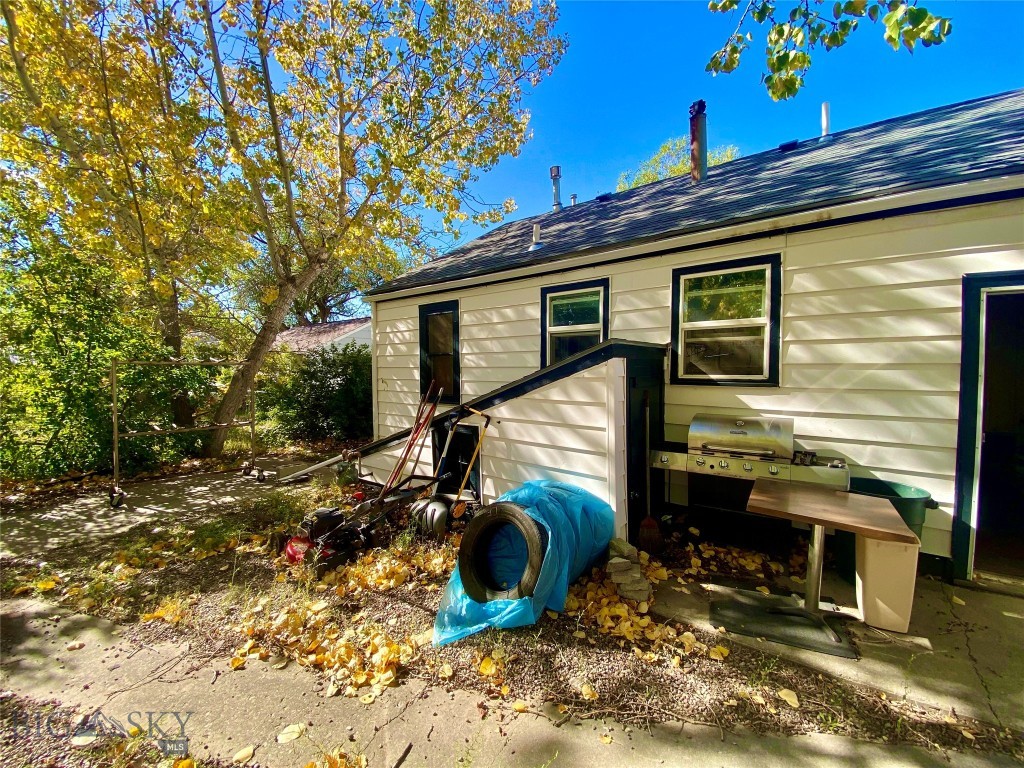 730 Granite Avenue Property Photo 3