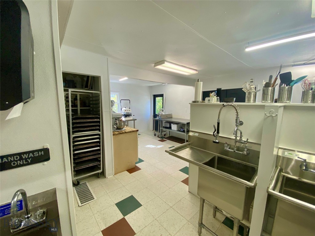 730 Granite Avenue Property Photo 19