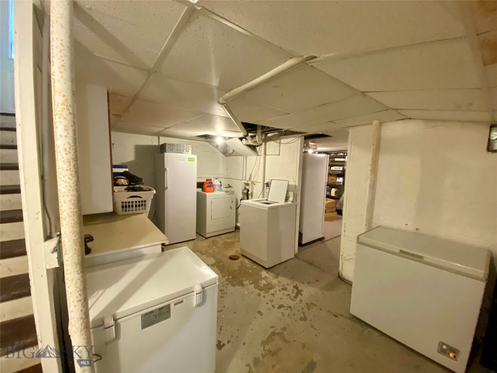 730 Granite Avenue Property Photo 24
