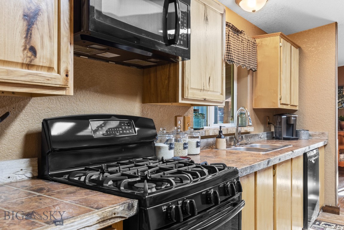 2621 Jackrabbit Lane Property Photo 27