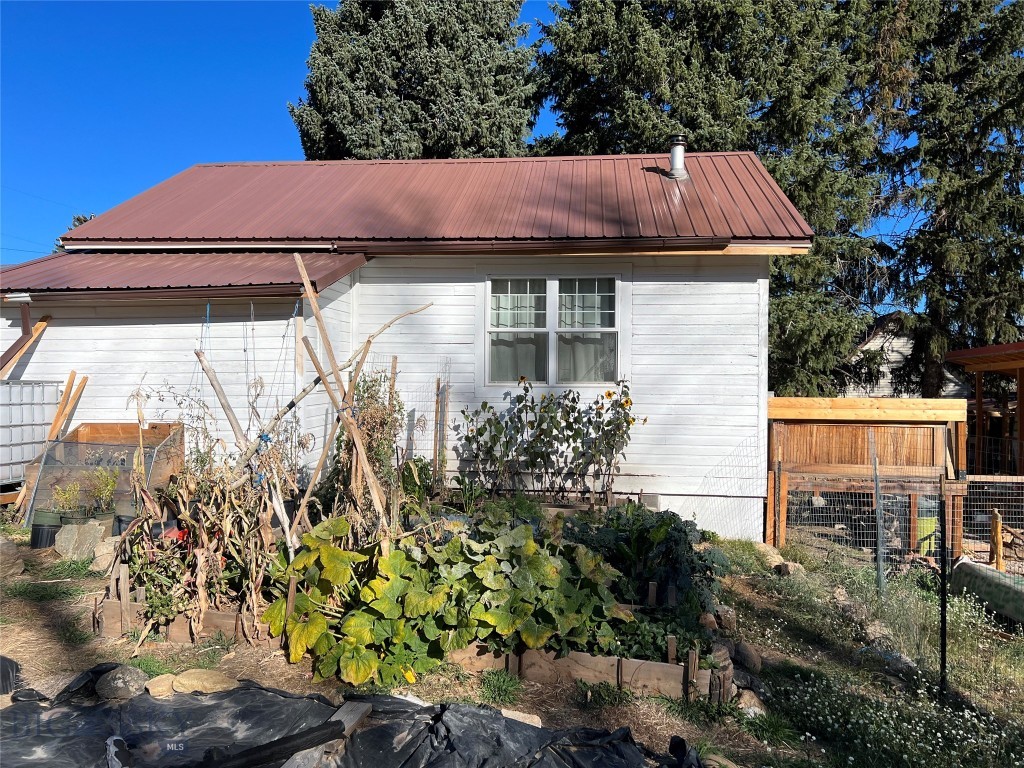 99 Madison Street Property Photo 9