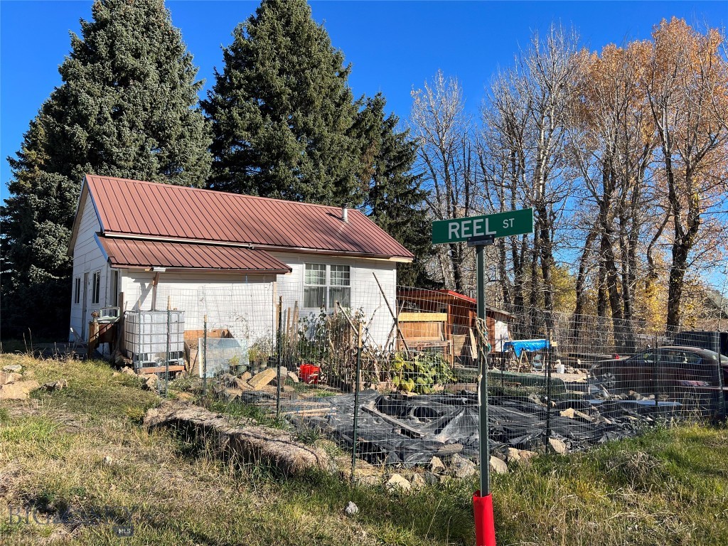 99 Madison Street Property Photo 10