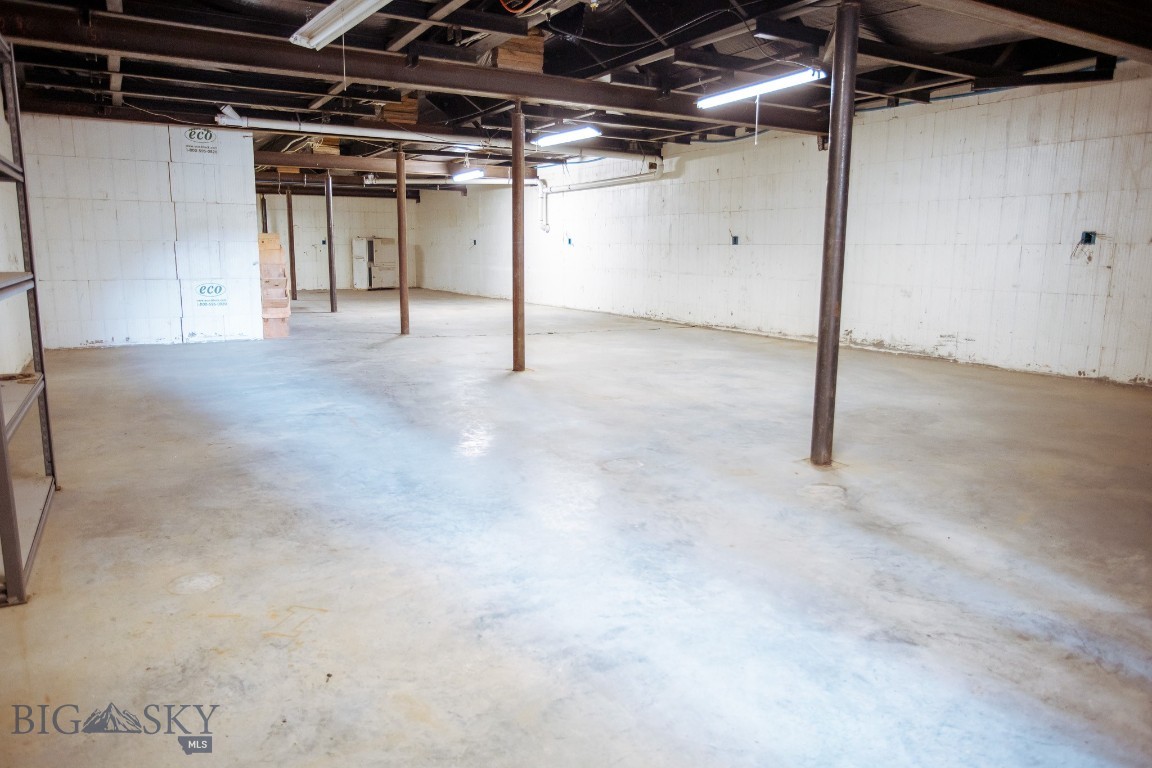 1050 Hwy 55 Property Photo 50