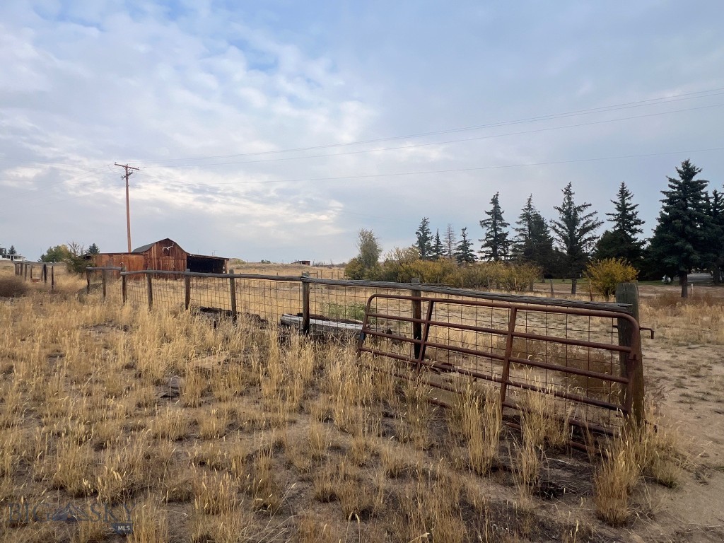 1050 Hwy 55 Property Photo 69