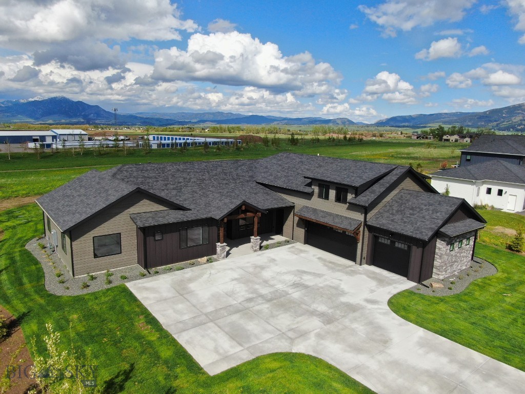 119 Clancy Way Property Photo 8