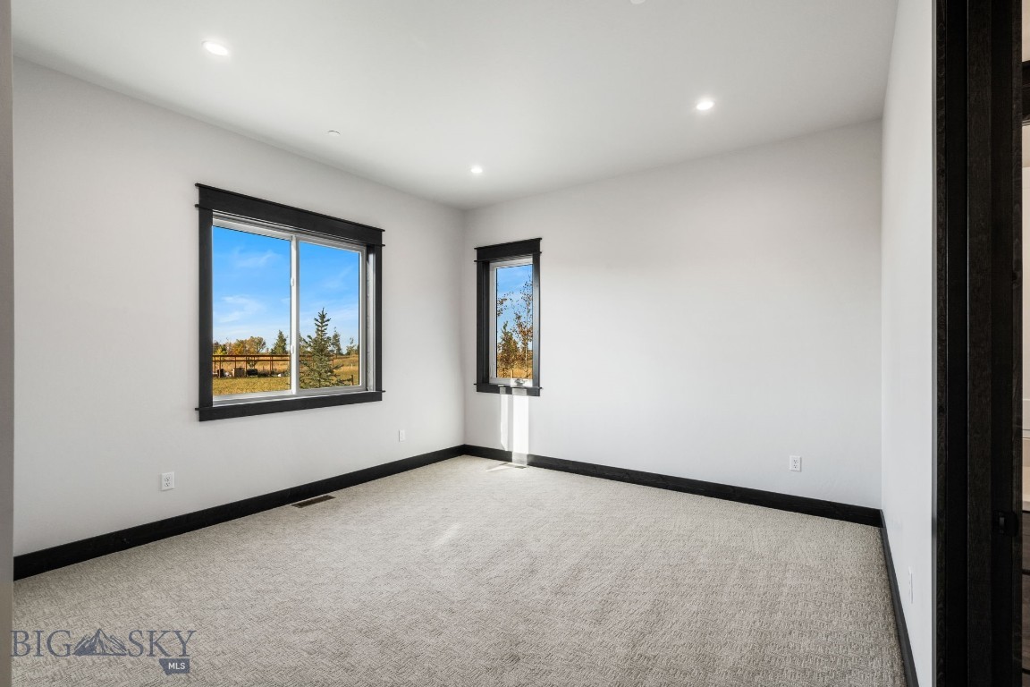 119 Clancy Way Property Photo 18