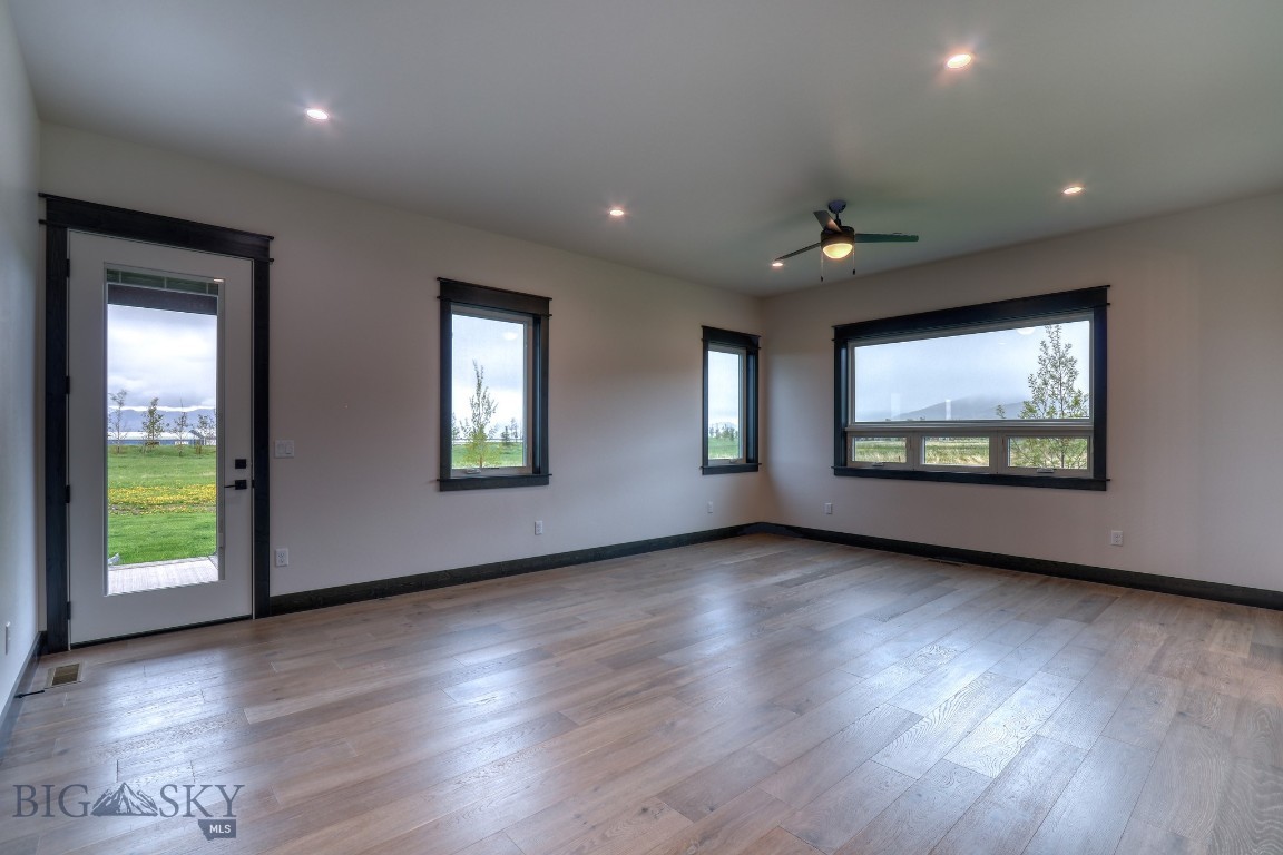 119 Clancy Way Property Photo 35