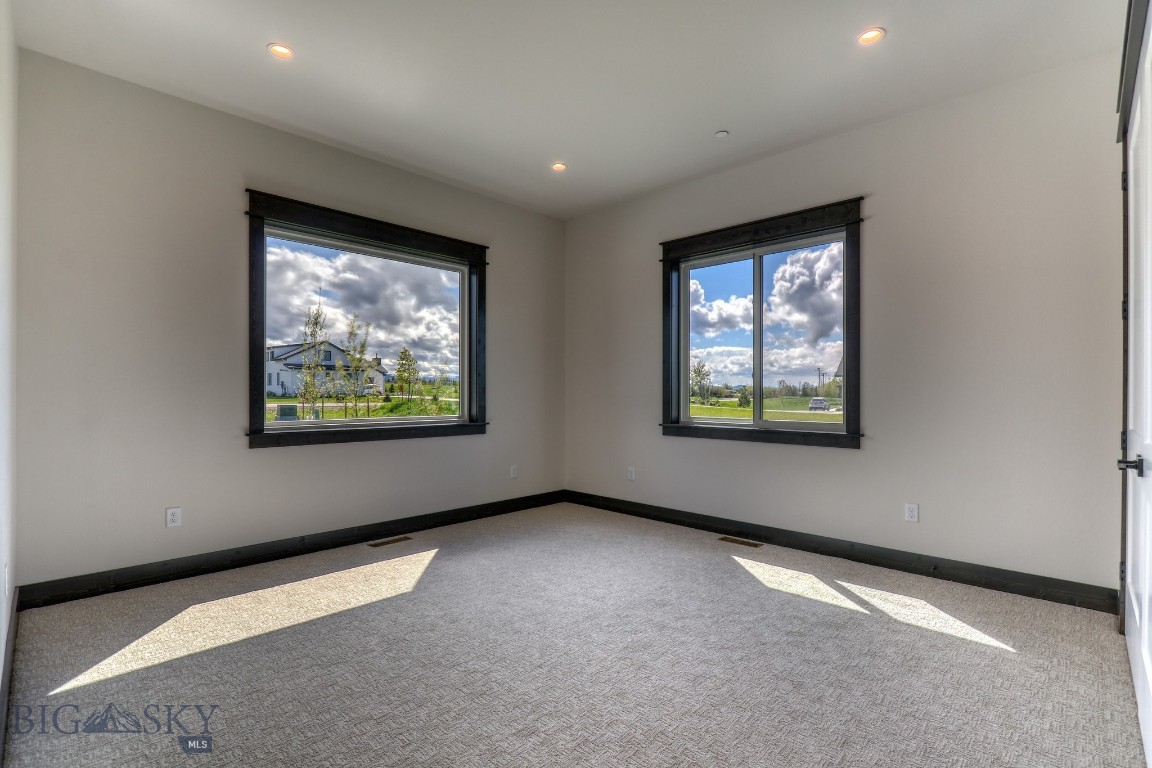 119 Clancy Way Property Photo 39