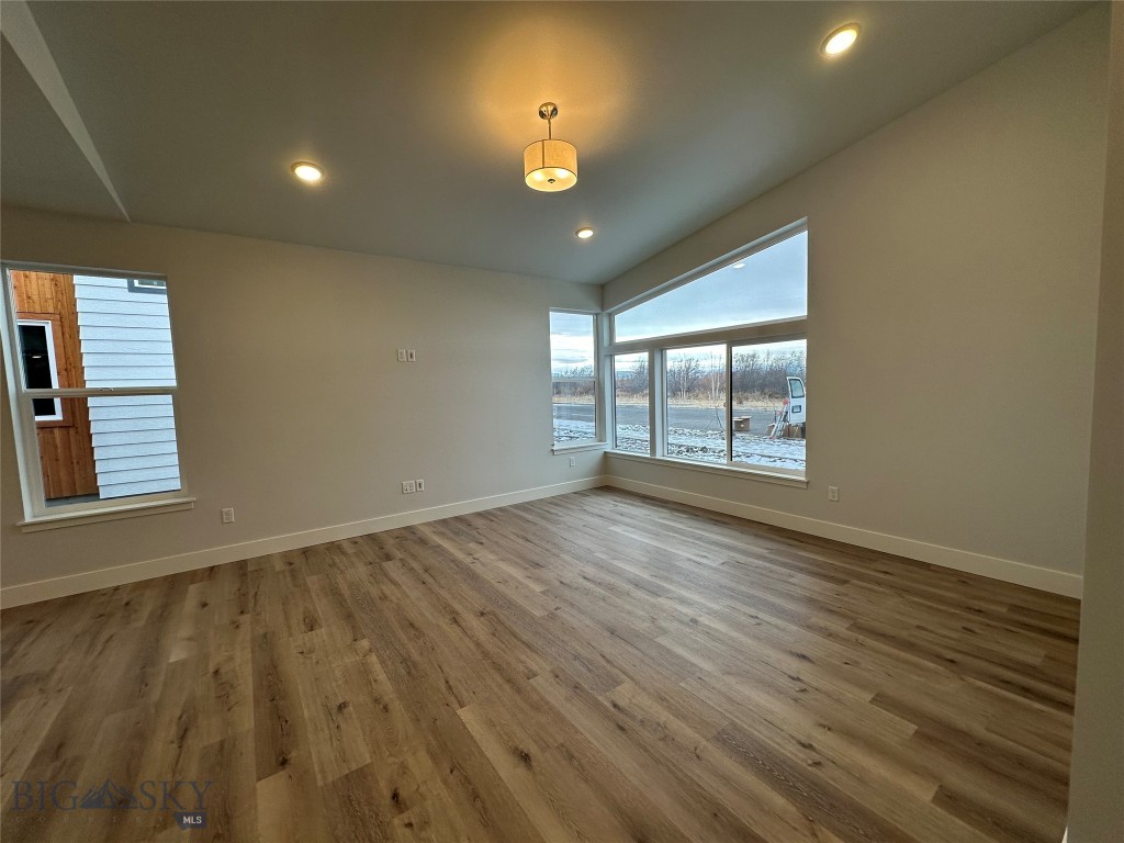8 Westgate Ave Property Photo 5