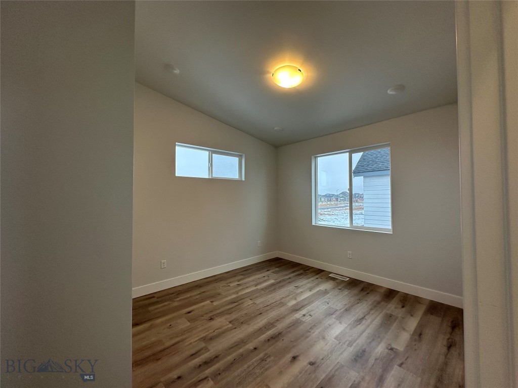 8 Westgate Ave Property Photo 17