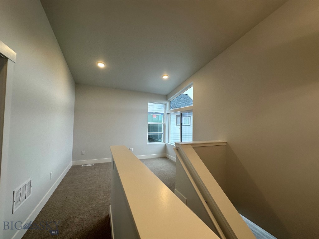 8 Westgate Ave Property Photo 20