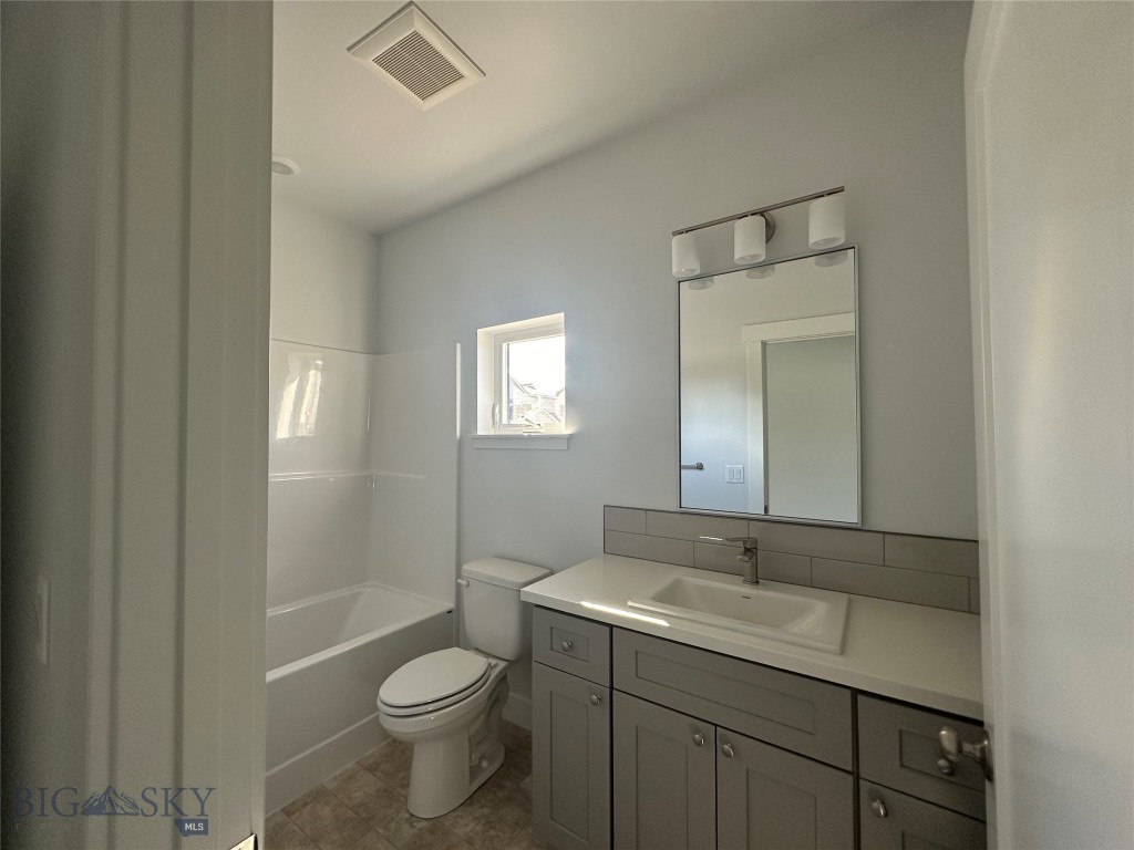 12 Westgate Ave Property Photo 4