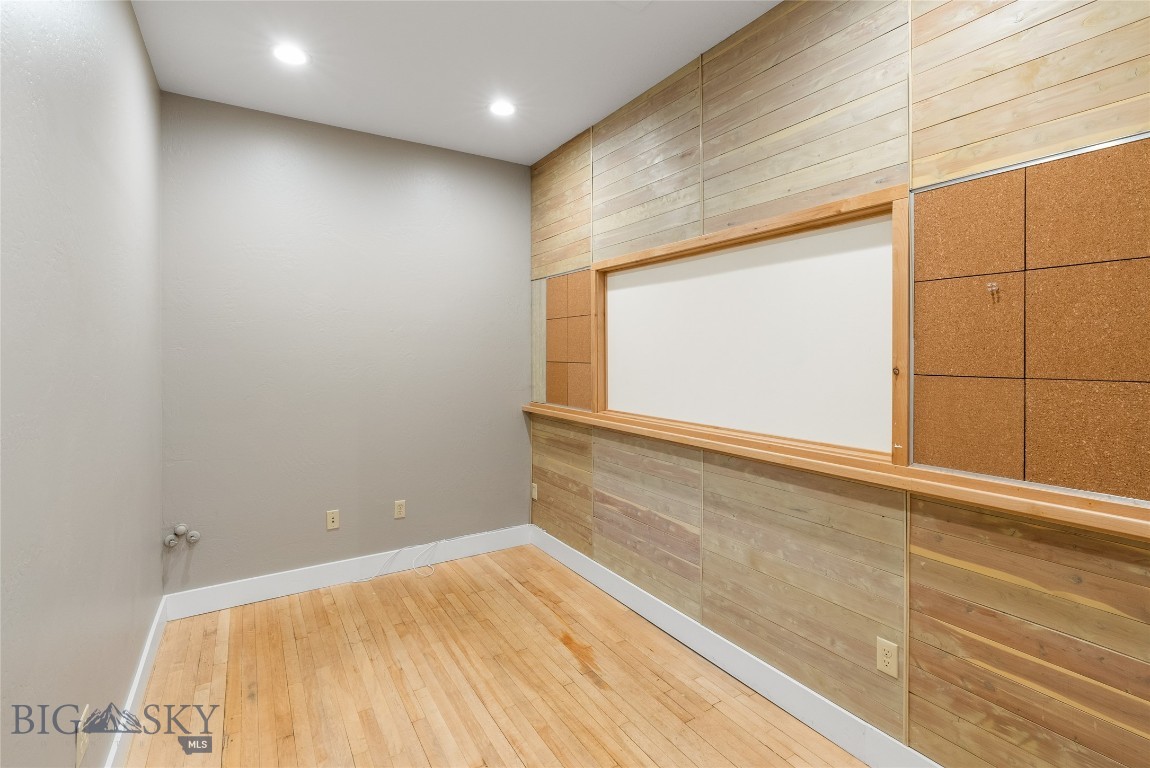 129 W Main Street B2 Property Photo 13