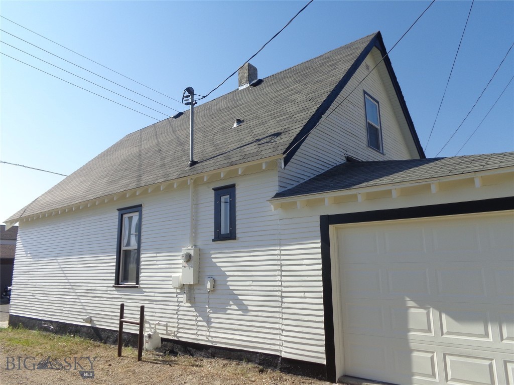 112 Washington Street Property Photo 3