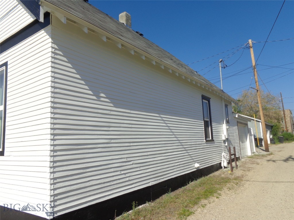 112 Washington Street Property Photo 4