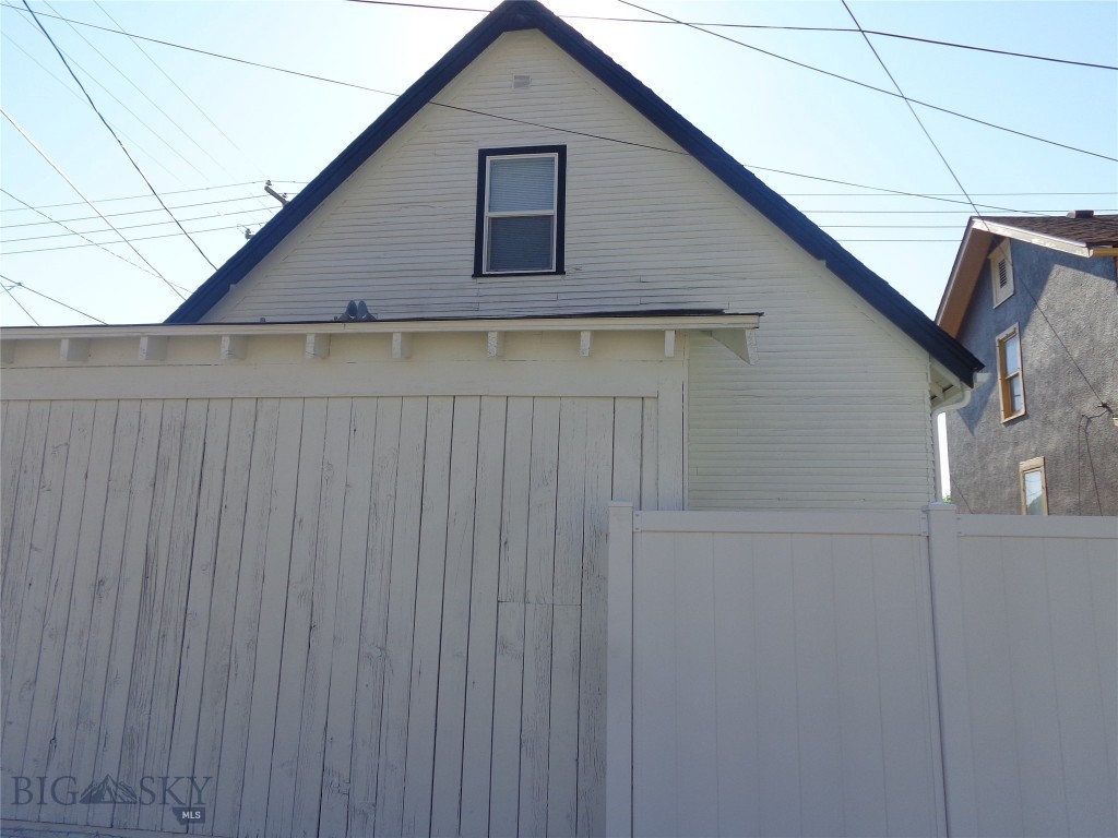 112 Washington Street Property Photo 6