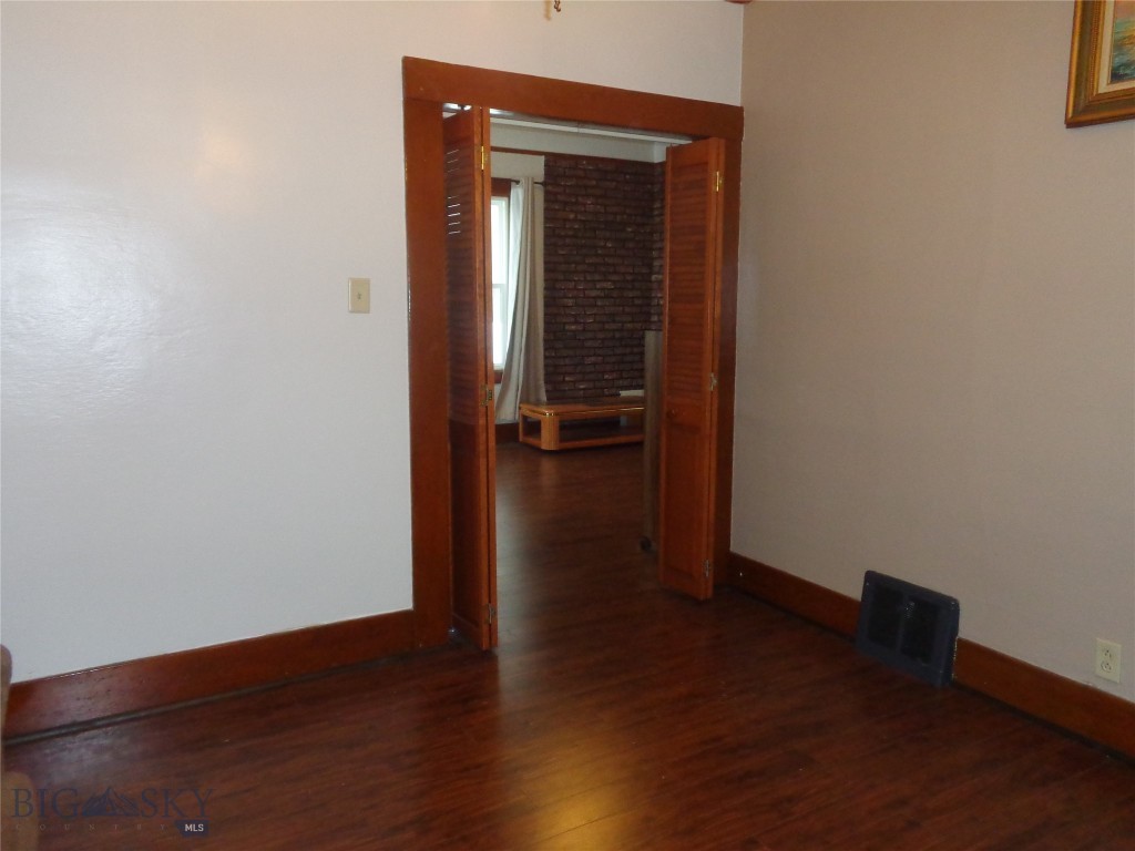 112 Washington Street Property Photo 10
