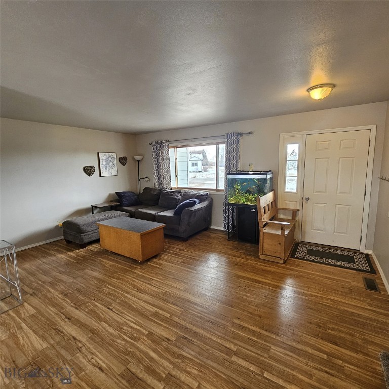 97 Ghost Canyon Court Property Photo 4