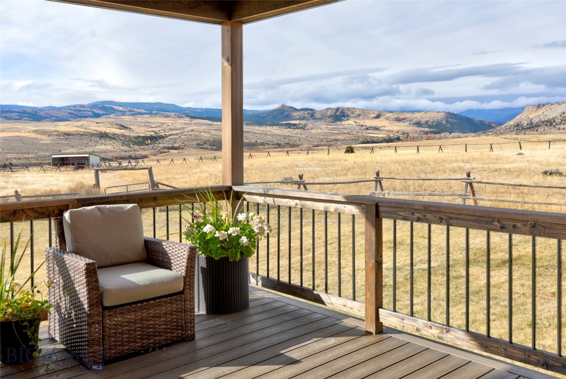 759 Castle Mountain Road Property Photo 11