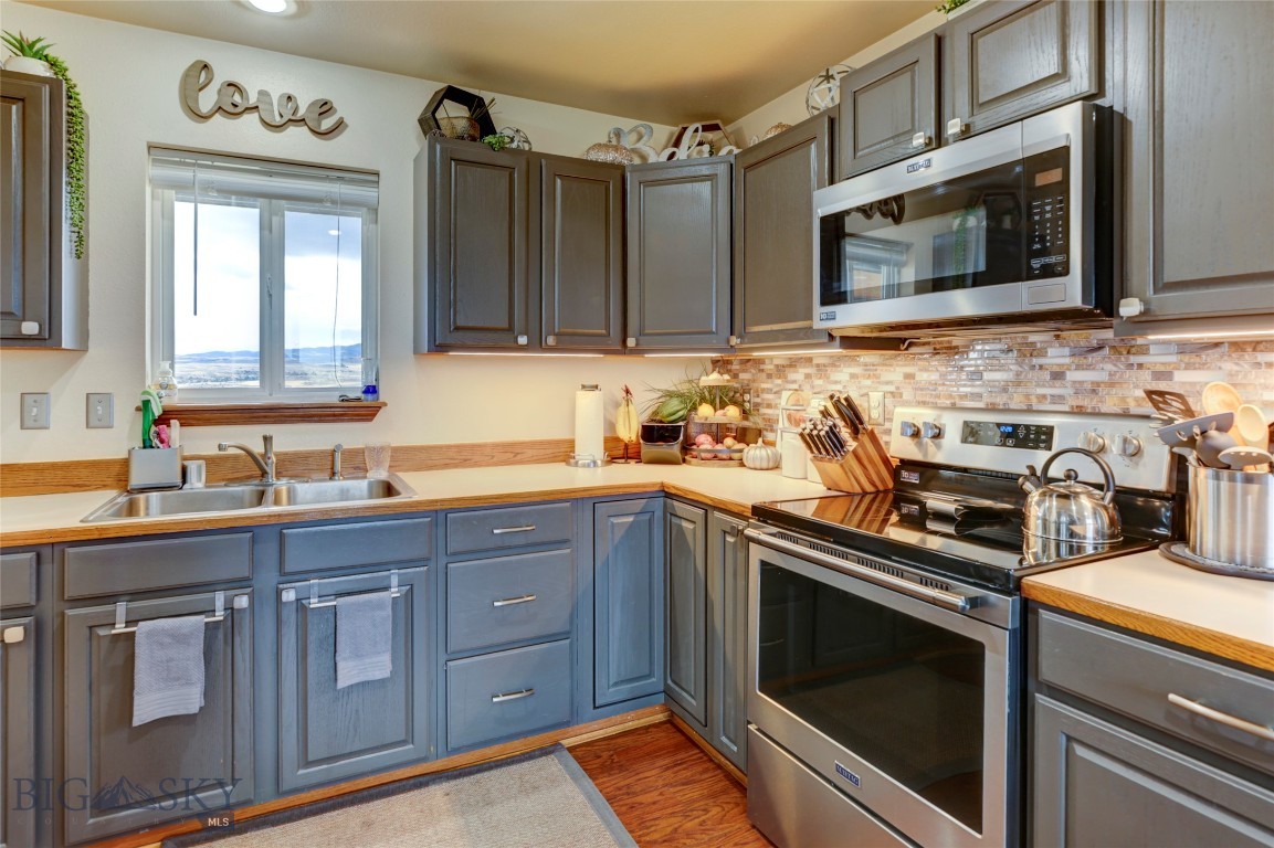 759 Castle Mountain Road Property Photo 22