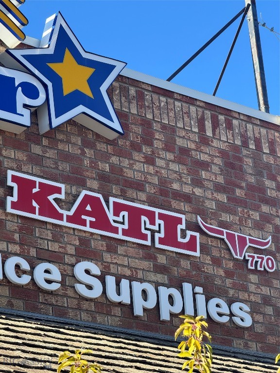 355 Signal Butte Road Property Photo 1