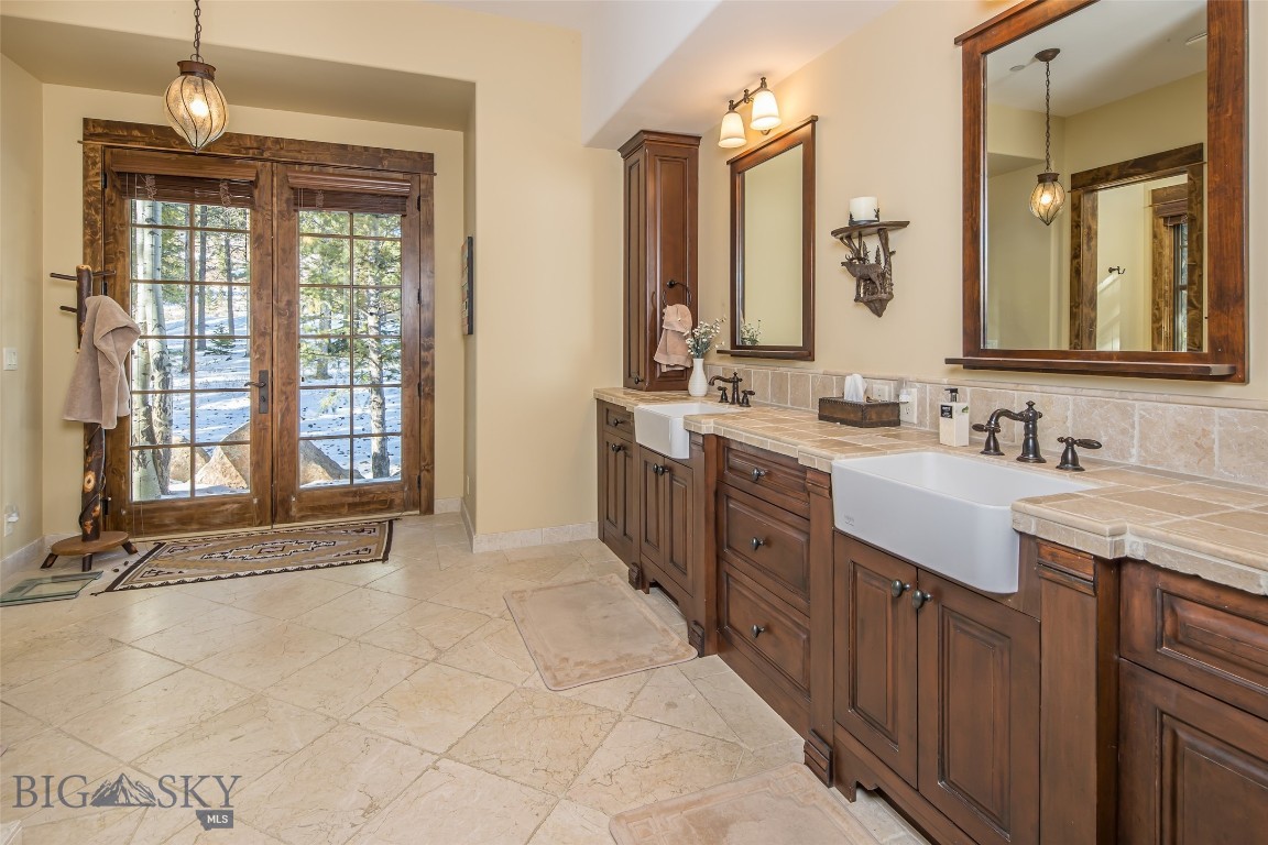 2570 Ousel Falls Road Property Photo 13