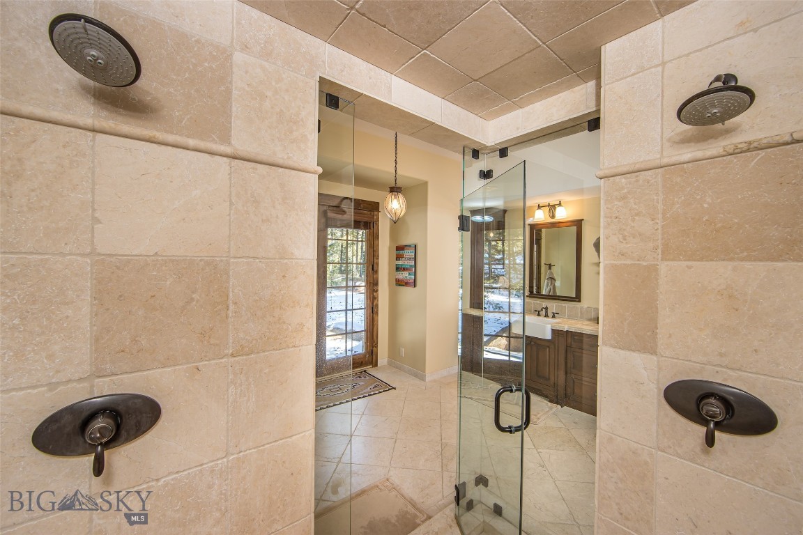 2570 Ousel Falls Road Property Photo 14