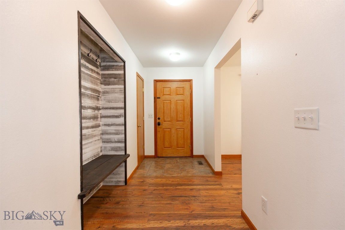 425 Red Barn Drive Property Photo 17