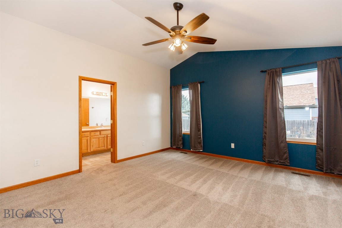 425 Red Barn Drive Property Photo 20