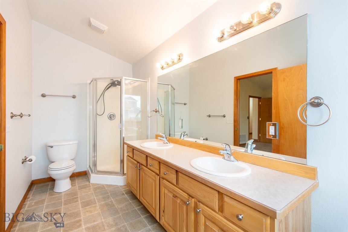 425 Red Barn Drive Property Photo 24