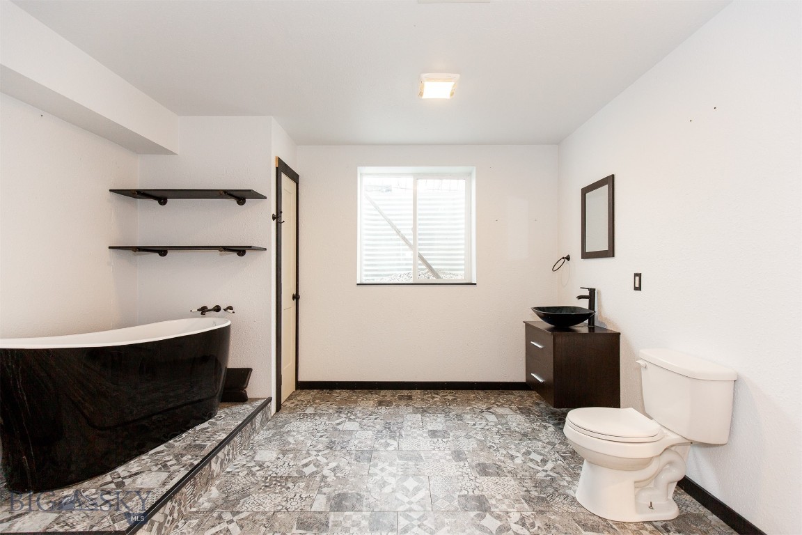 425 Red Barn Drive Property Photo 41