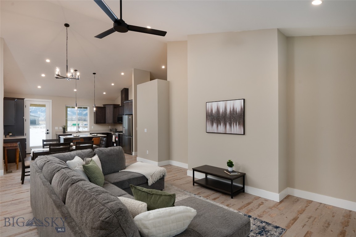 2217 Oriole Drive Property Photo 12