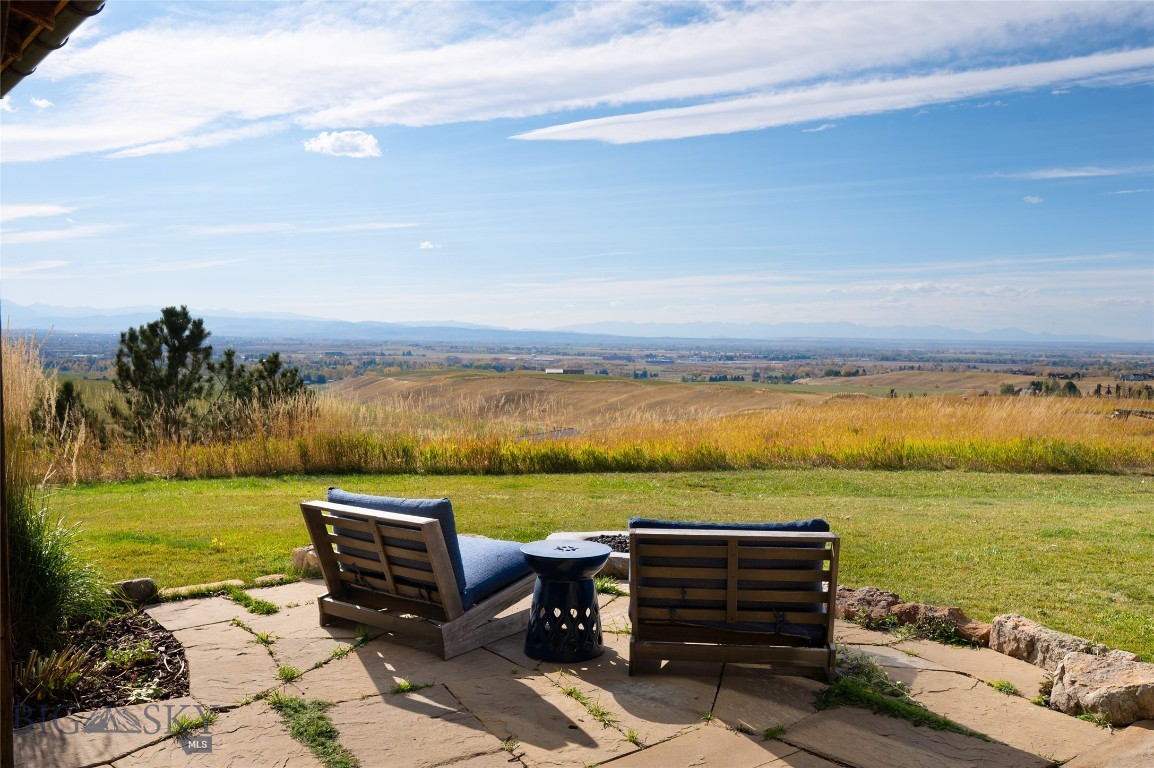 618 Autumn Ridge Road Property Photo 3