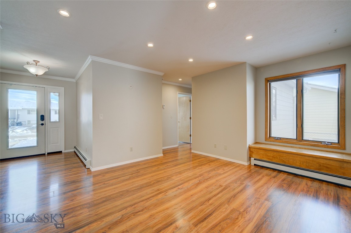211 Quinella Street Property Photo 3