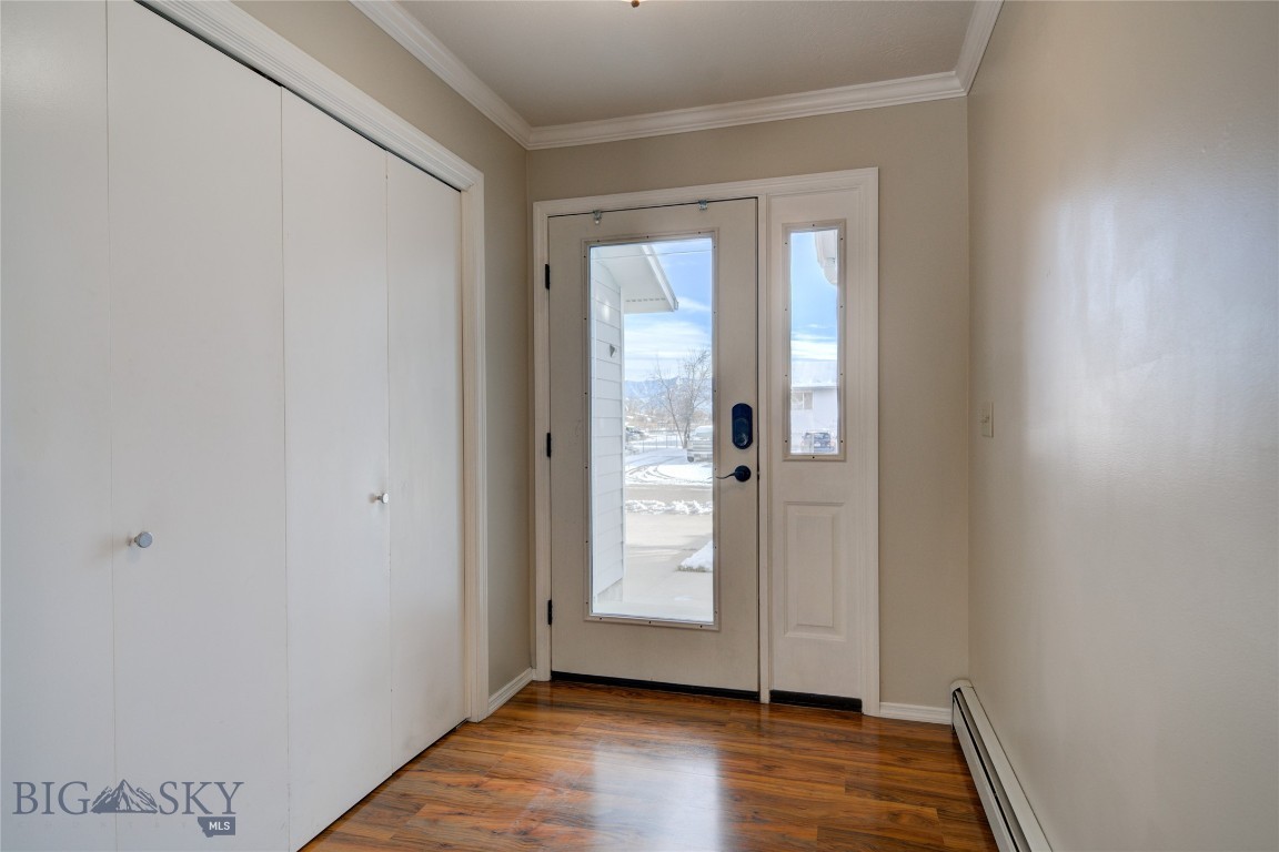 211 Quinella Street Property Photo 4