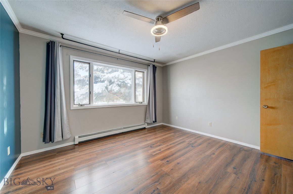 211 Quinella Street Property Photo 23