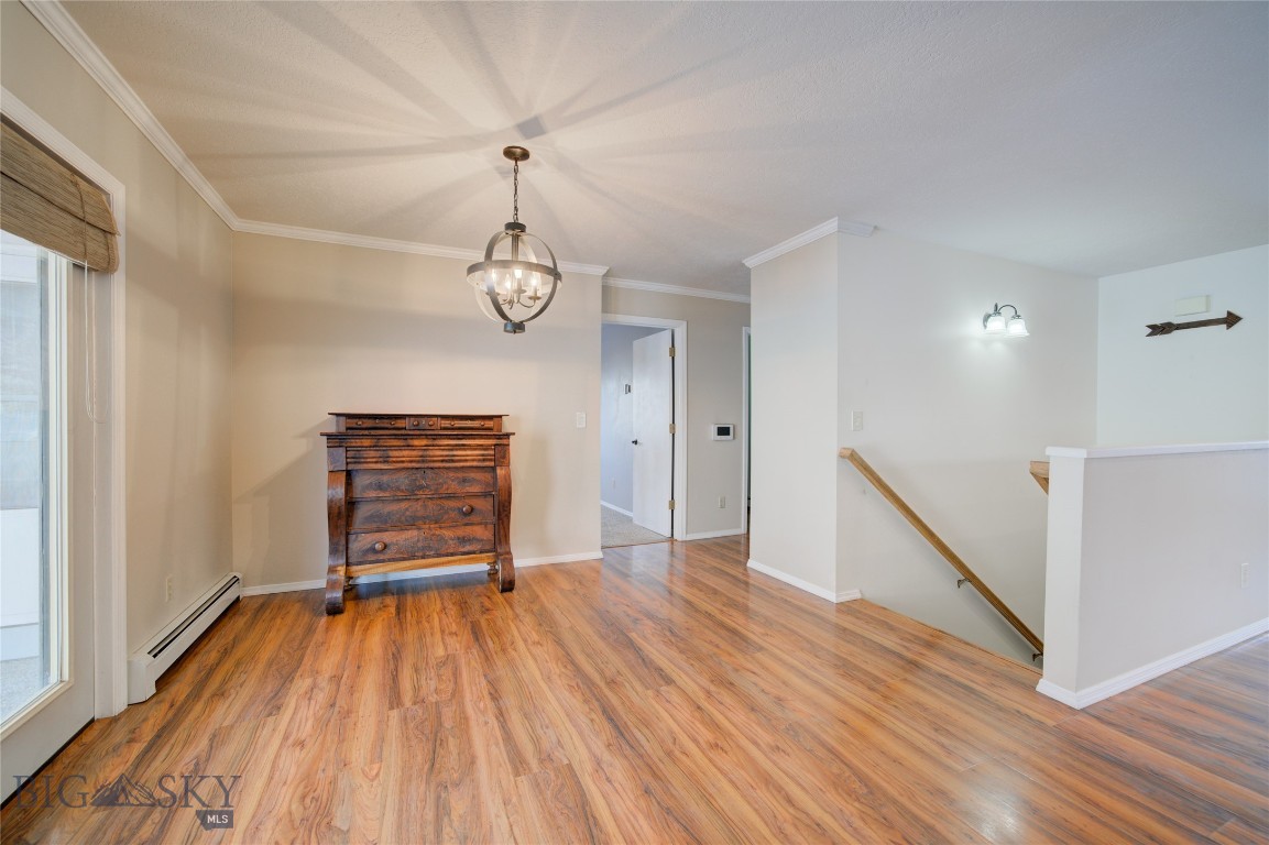 211 Quinella Street Property Photo 32