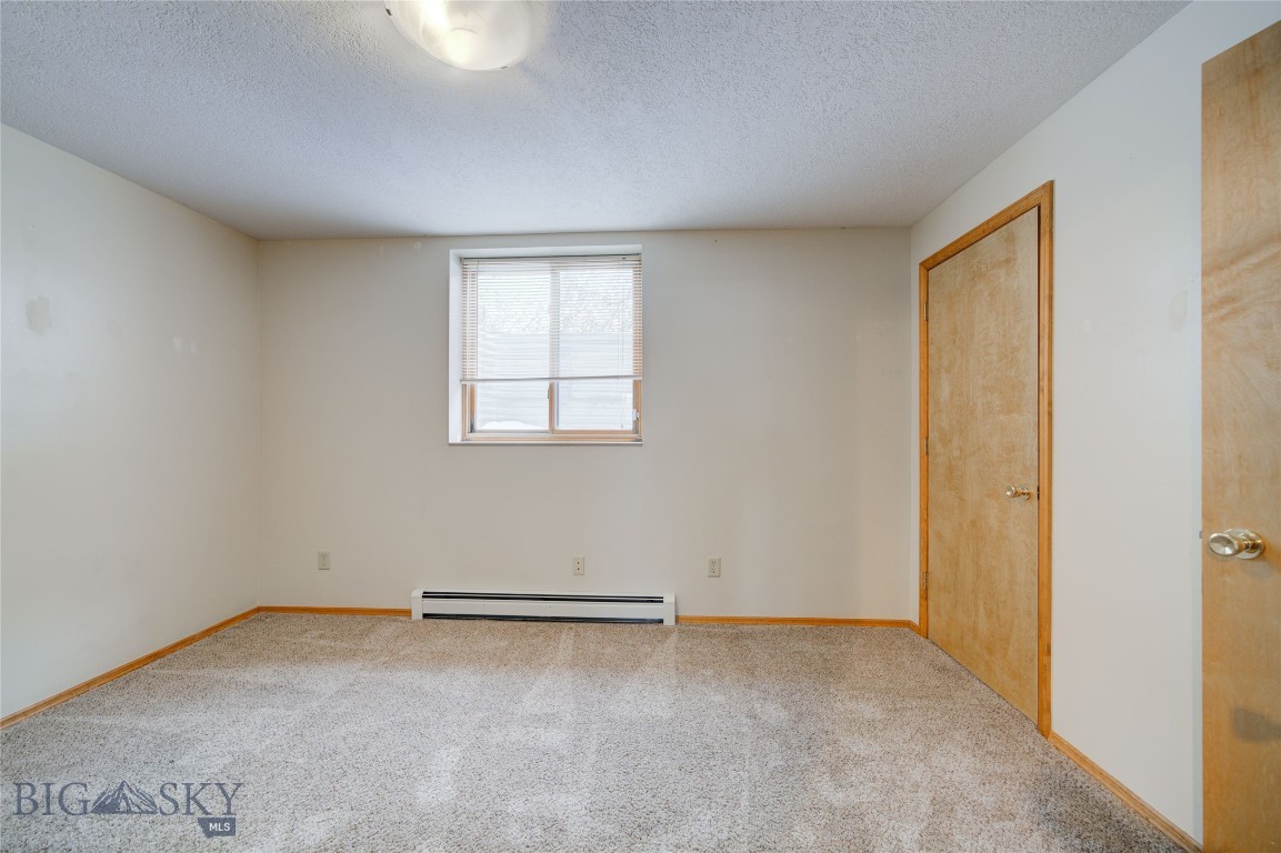211 Quinella Street Property Photo 42