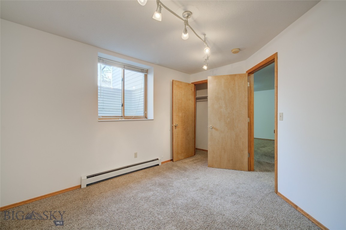 211 Quinella Street Property Photo 50