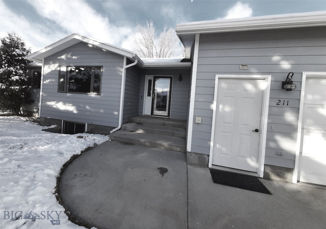 211 Quinella Street Property Photo 64