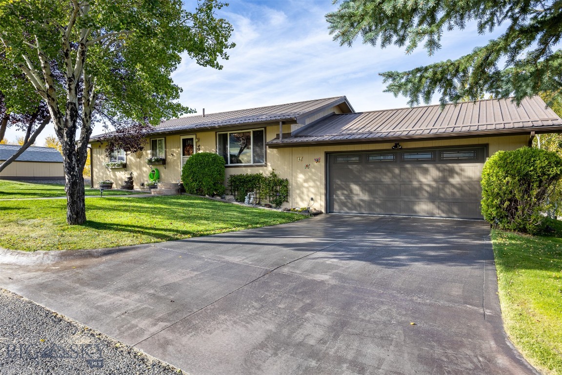 34 Mammoth Property Photo 1