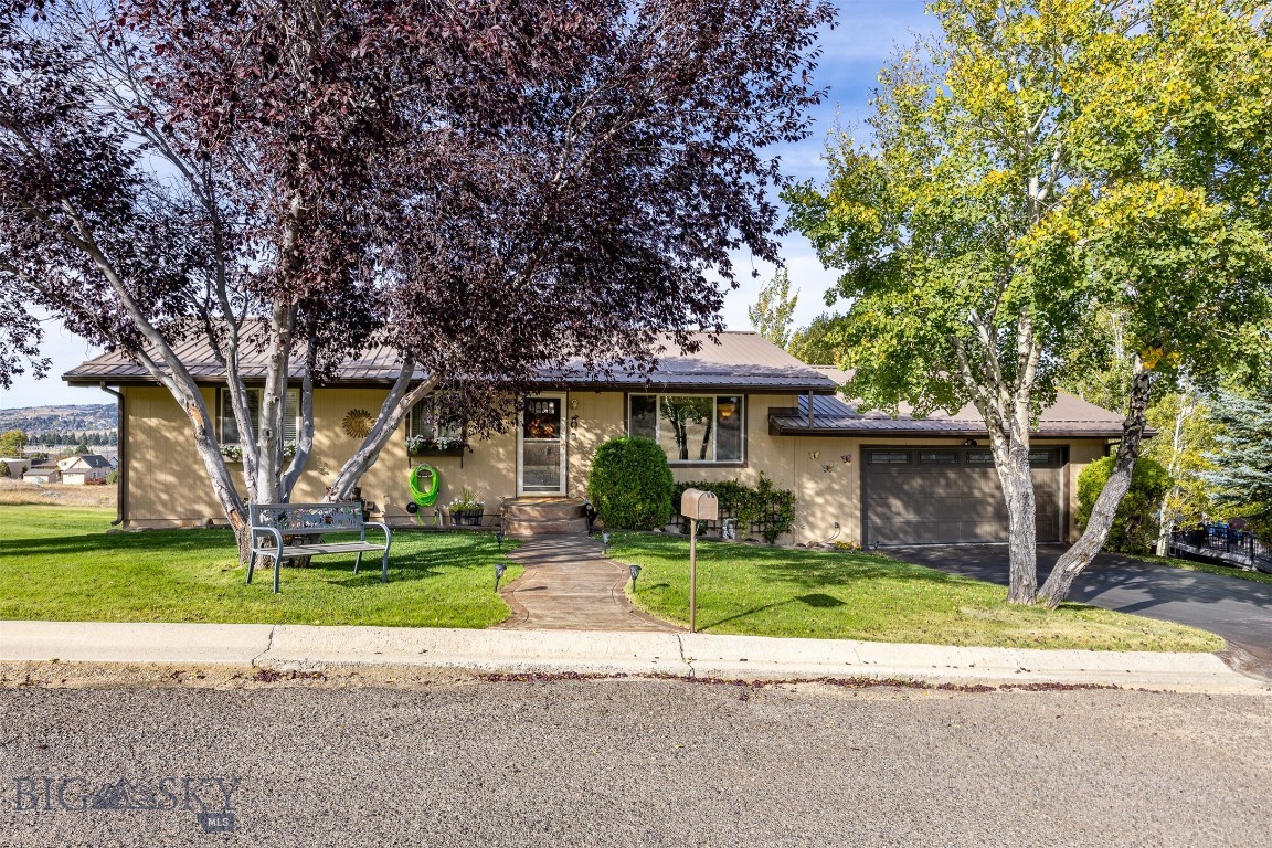 34 Mammoth Property Photo 2