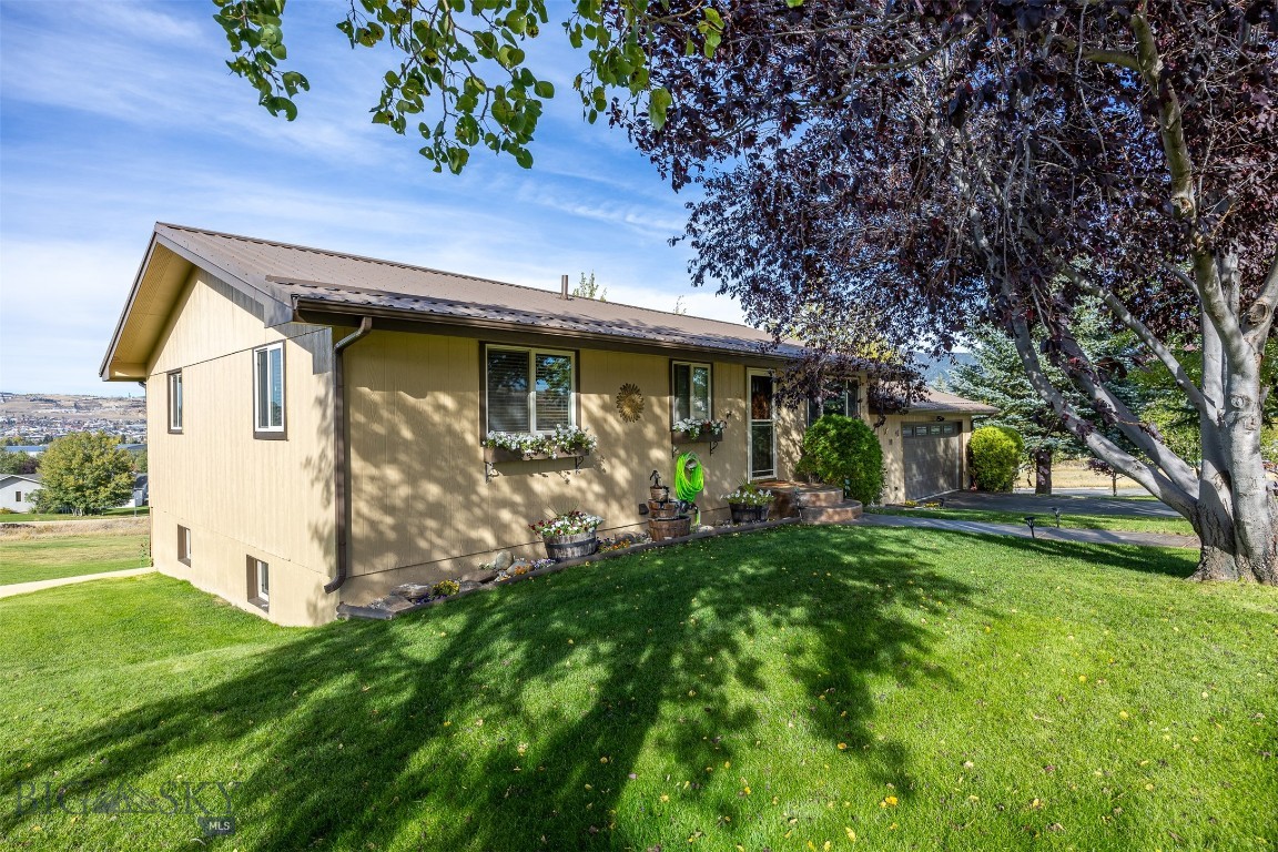 34 Mammoth Property Photo 5