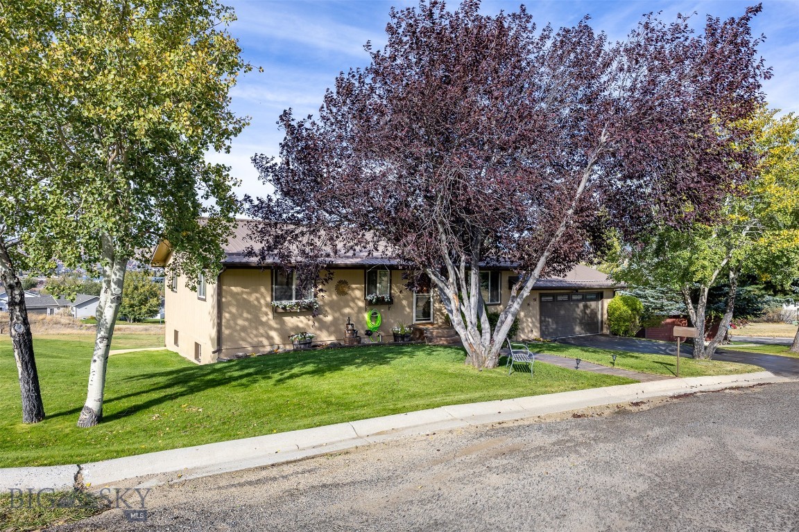 34 Mammoth Property Photo 9