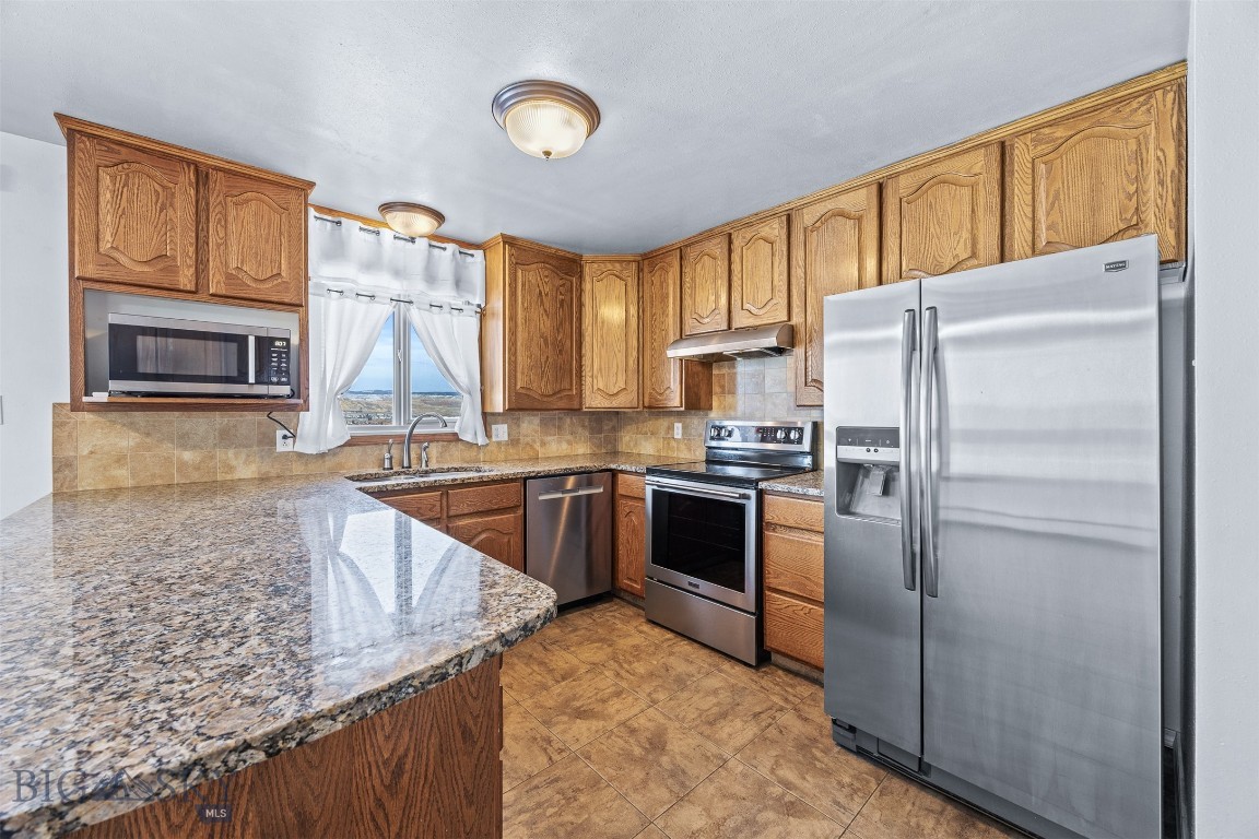 34 Mammoth Property Photo 14