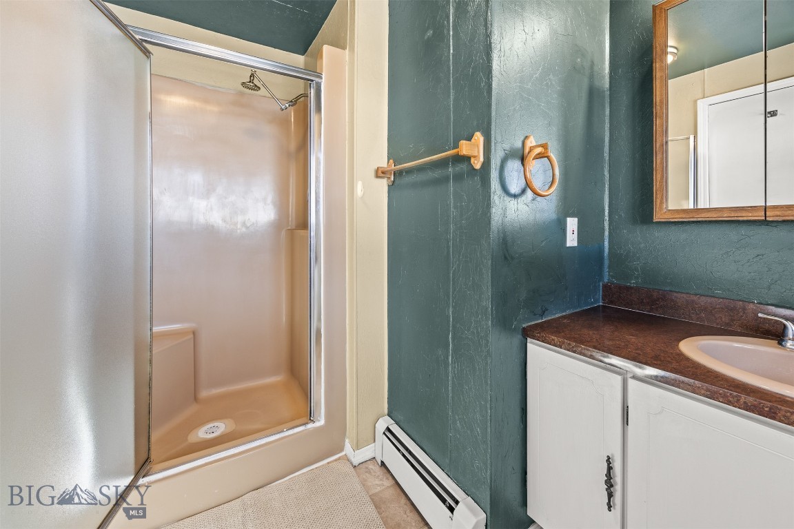 34 Mammoth Property Photo 21