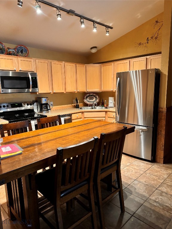 13 Moose Ridge, Cedar Creek Condos 61 Property Photo 2