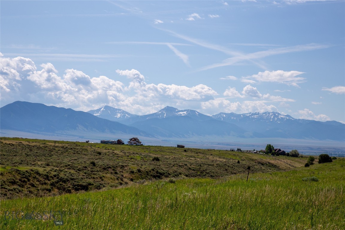 Tract 4 Shining Mountain West Property Photo 1