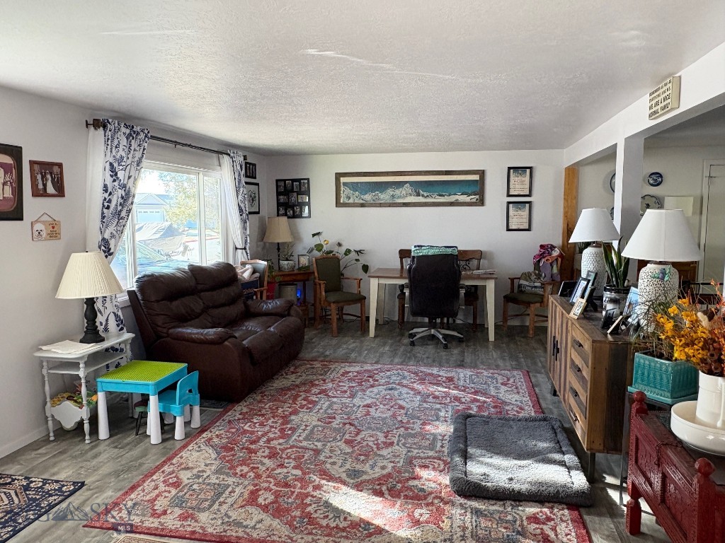29 Skihi Street Property Photo 3