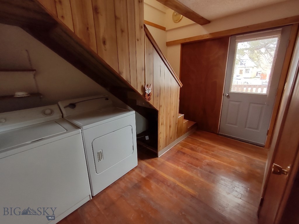 617 E Callender Street Property Photo 14